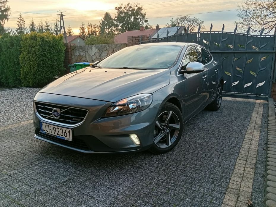 Volvo V40