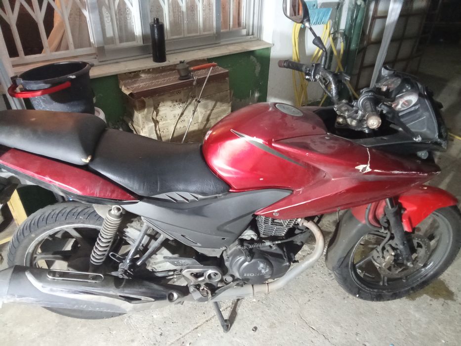 Honda 125 CBF · Ano 2014
