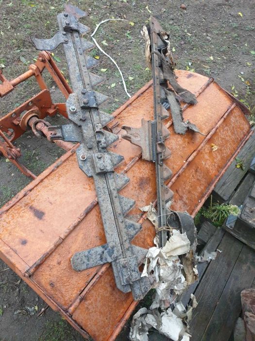 Sowiecka kosiarka listwowa Drużba 4