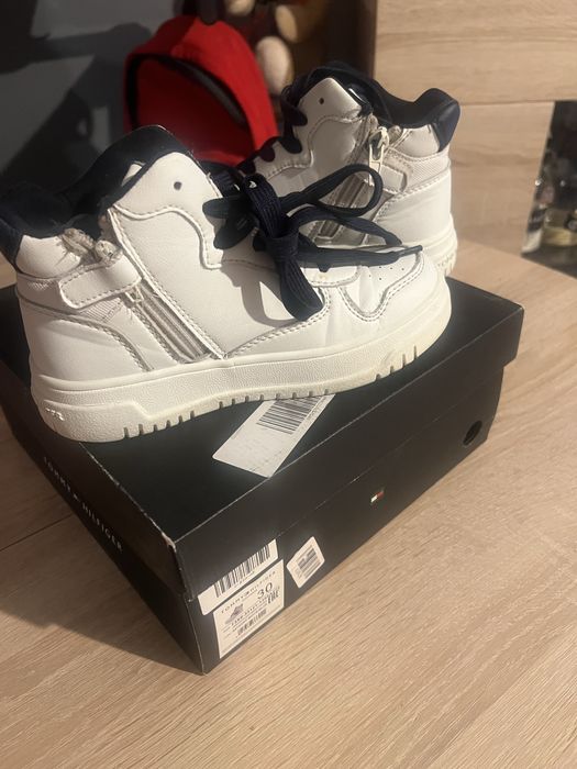 Buty unisex Tommy Hilfiger rozm 30