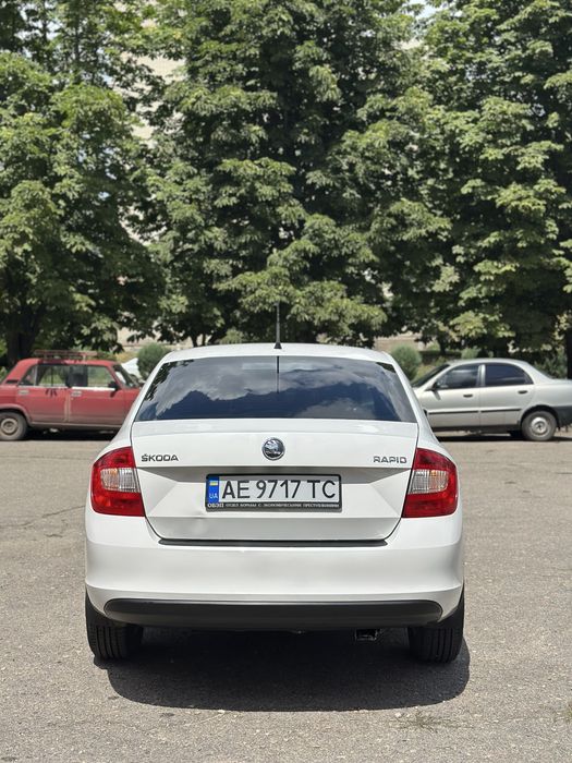 Skoda rapid 2013