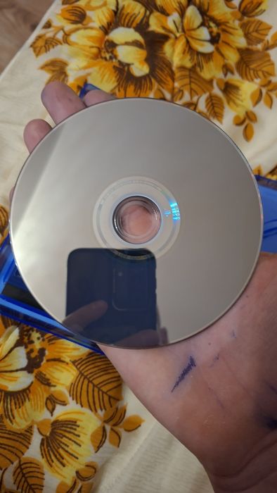 Ps4 + okablowanie + pad moro+ gra Ufc 3