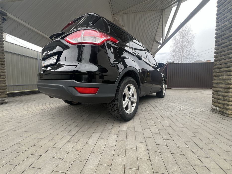 Кроссовер Ford Escape 2.5 duratec