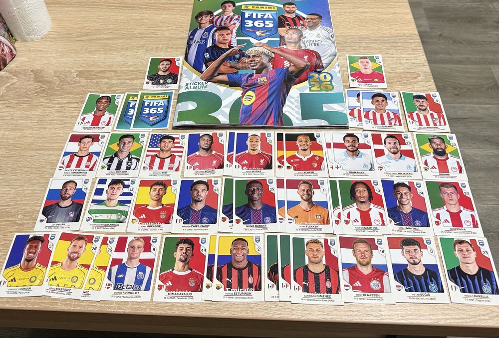 Карточки Panini Fifa 2026
