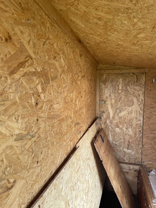 Апібудинок, Апидомик.