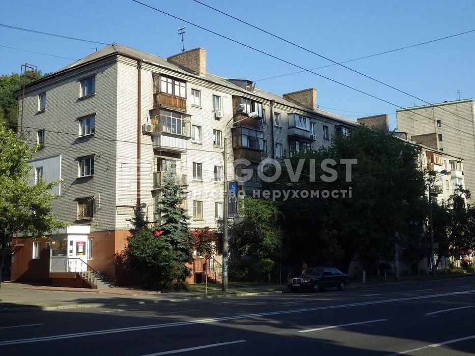 Продам 3-кімнатну квартиру Київ Бойчука 23 Кіквідзе