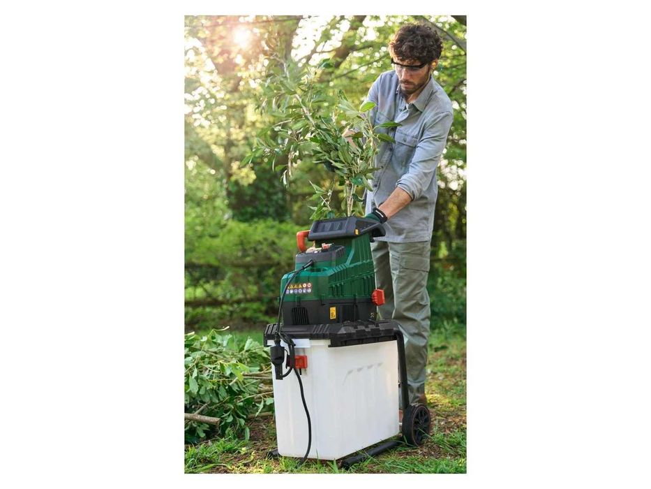 Тихий подрібнювач гілок PARKSIDE PWH 2800 /шредер/измельчитель веток