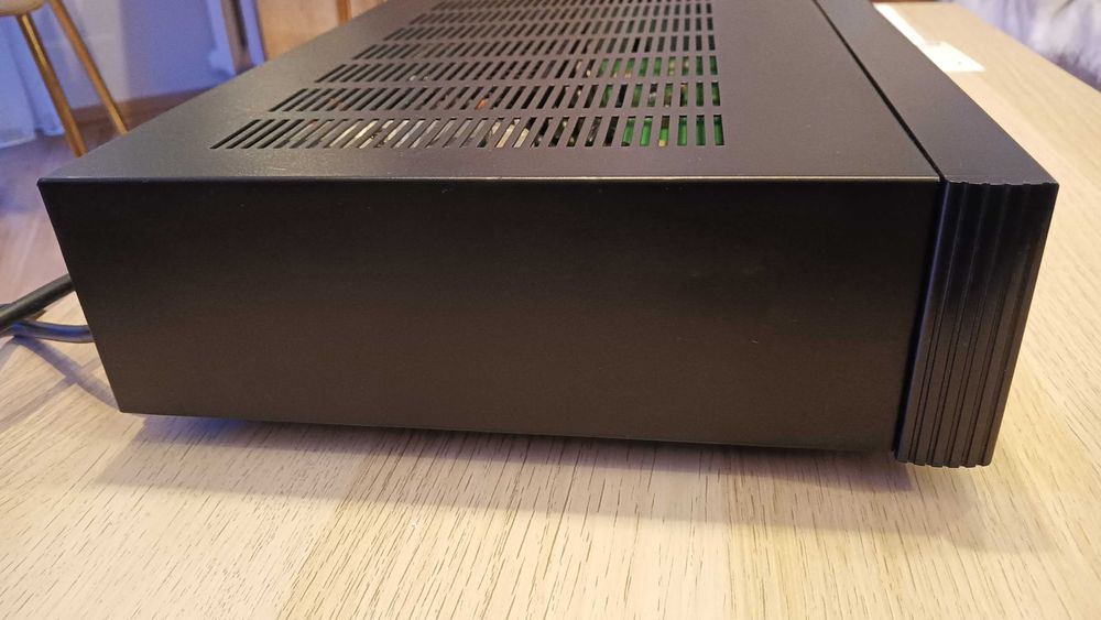 Wzmacniacz audio Rotel RA-931