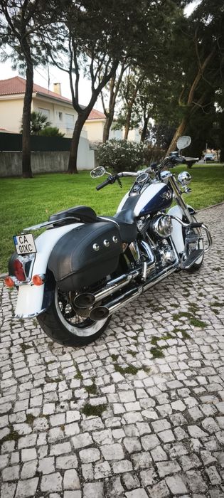 Harley davidson softail  deluxe