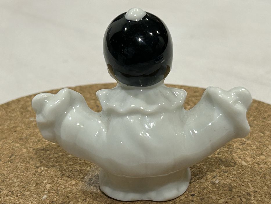 Porcelanowa figurka Pierrot