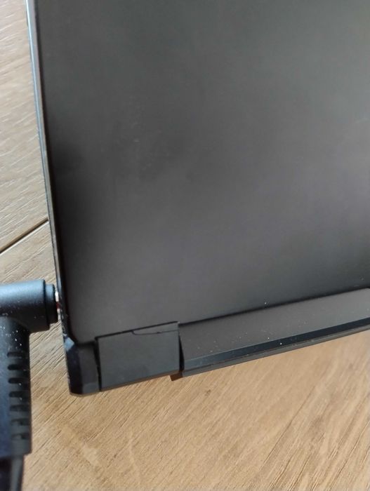 MSI GE75 Raider 8SG-054PL (i7+RTX2080+16GB RAM)