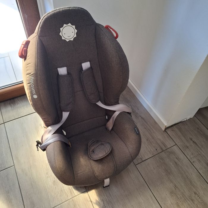 Fotelik samochodowy Sunbaby 9-25 kg