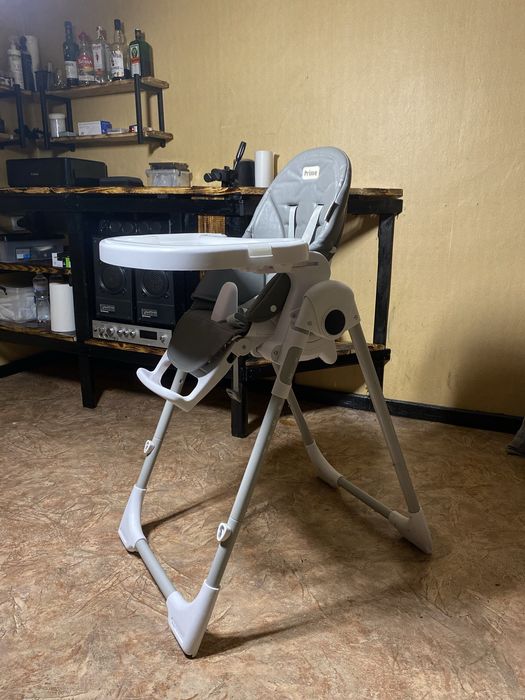 Дитячій стілець для голування