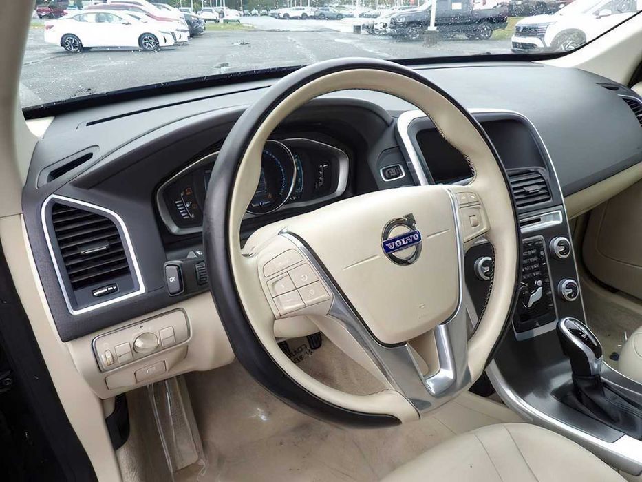 Volvo XC60 T5 Drive-E Premier      2016