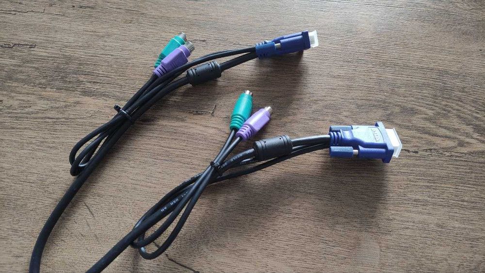 Продам комплект кабелей D-Link DKVM-CB для KVM-переключателей, 1.8м