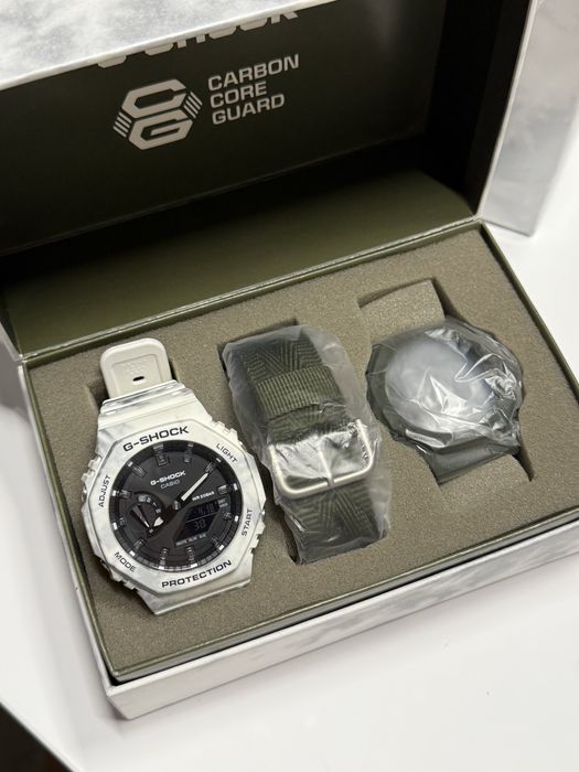 Casio G-Shock GA-2100 Carbon Core Guard (оригінал)