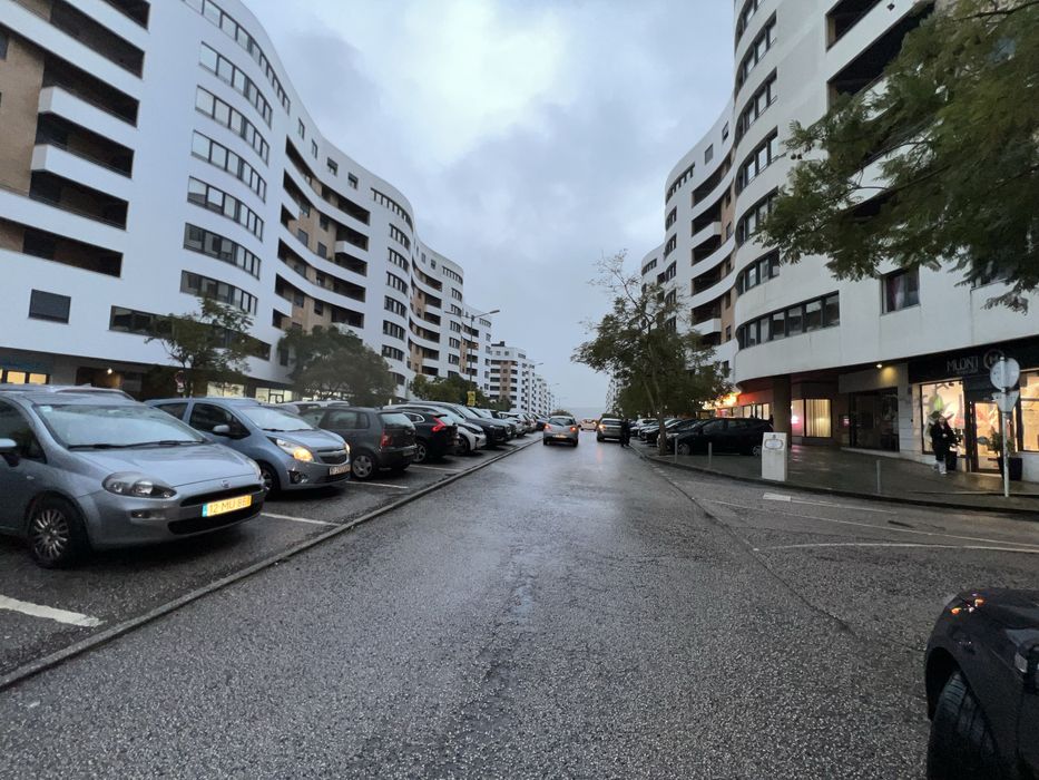 T2 equipado e parcialmente mobilado, no INFANTADO