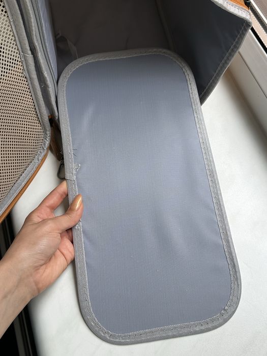 Plecak-transporter dla kota lub małego psa z wysuwaną przestrzenią