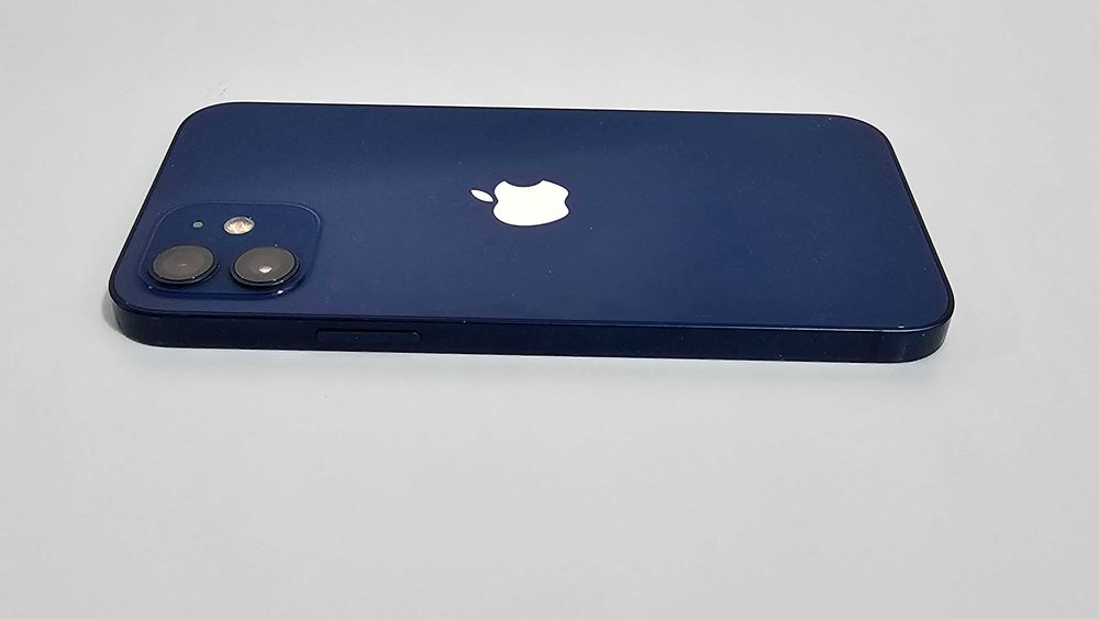 Iphone 12 64GB.  100% Bateria. Muito bom.