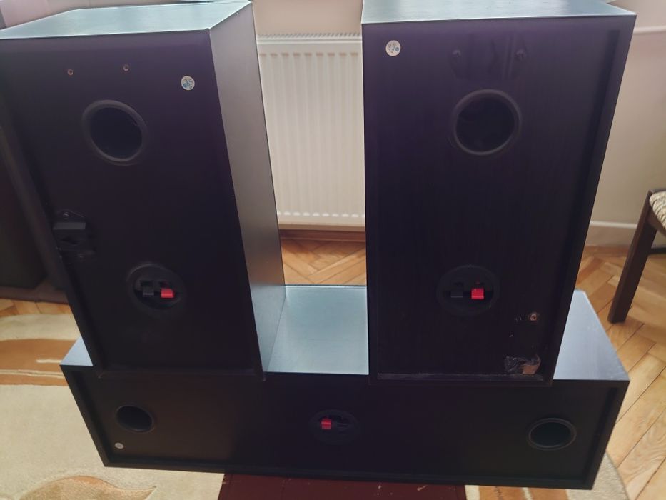 Firma Carbon głośnik centralny + 2x satelity stan bdb. Ko