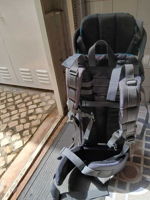 Porta bebés rígido ideal para caminhada
