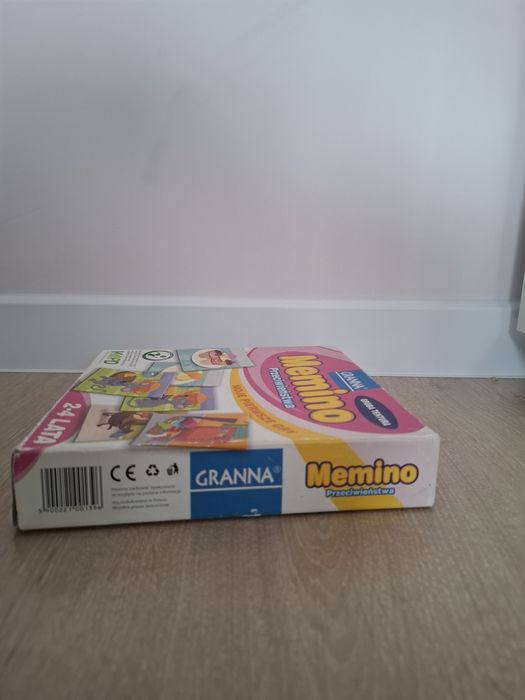 Gra pamięciowa przeciwieństwa Memino
