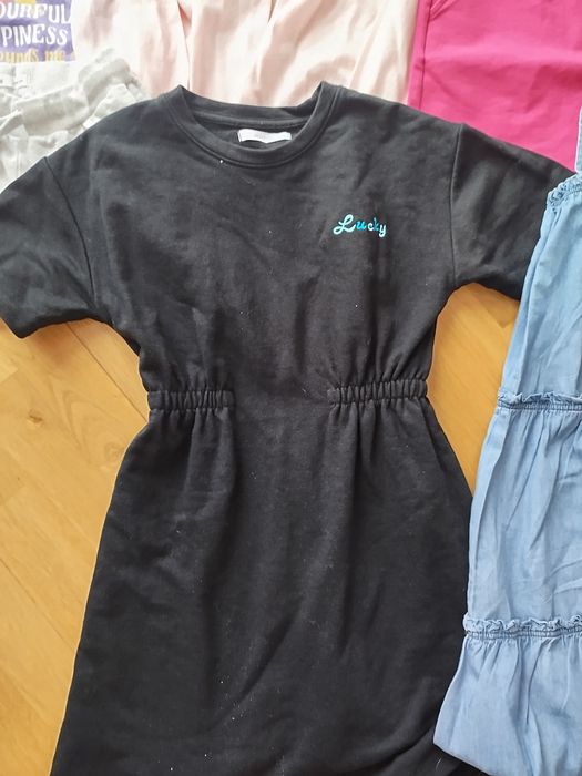 Paka ubrań 134 na dziewczynkę