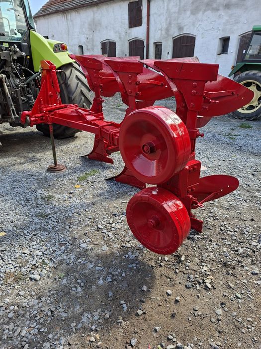 Pług obrotowy 3 skibowy MULLER BUFFEL
