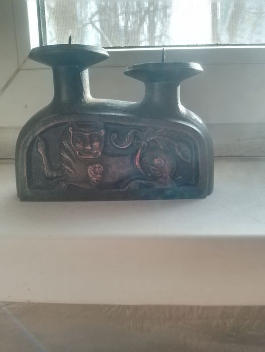 Металевий  литий свілник  14см  висота 10см