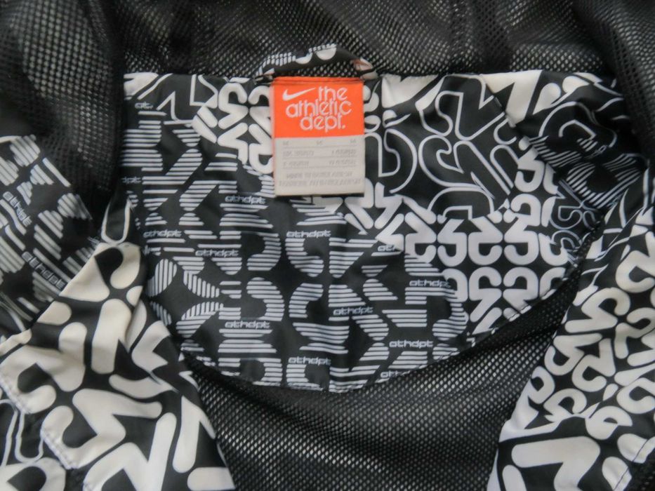 Nike kurtka w monogram wiatrówka M
