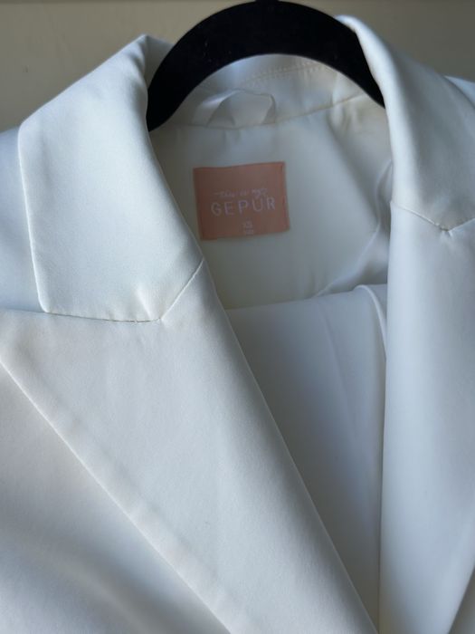 Білий піджак від gepur