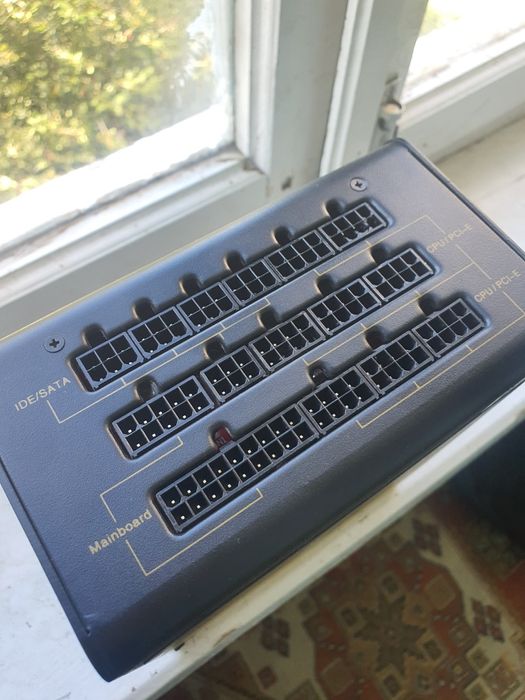 Блок питания для ПК Vinga-650W