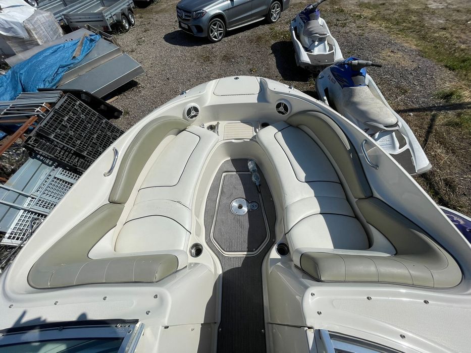 2007 Sea Ray 220 Sundeck