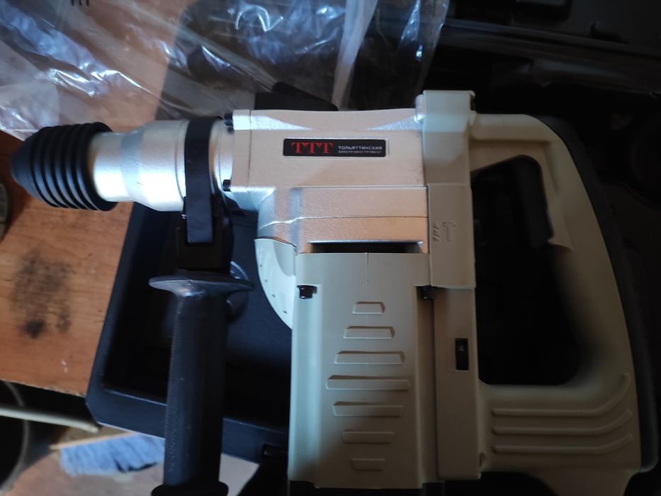 перфоратор TTT 1900