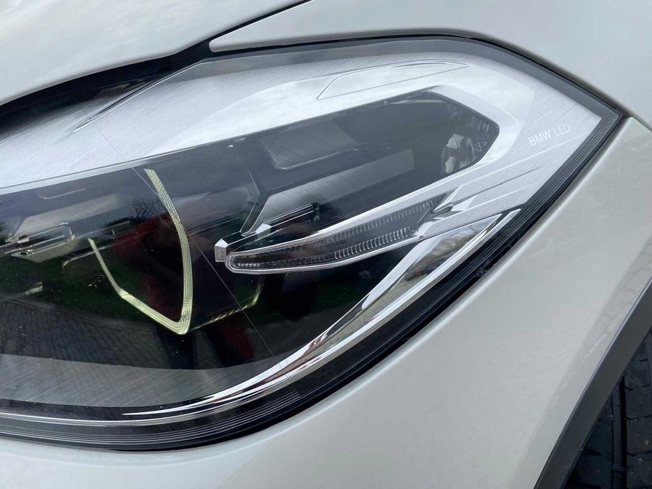 BMW X2 18 d sDrive Auto X Pack M — photo 4