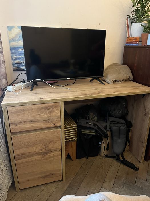 письмовий/компʼютерний стіл