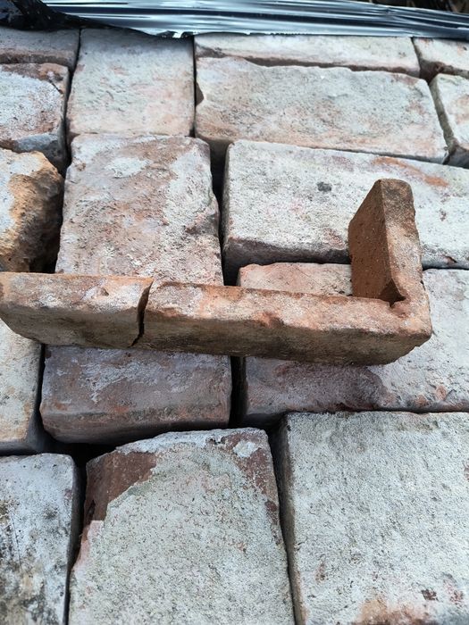 Narożniki lico z cegły