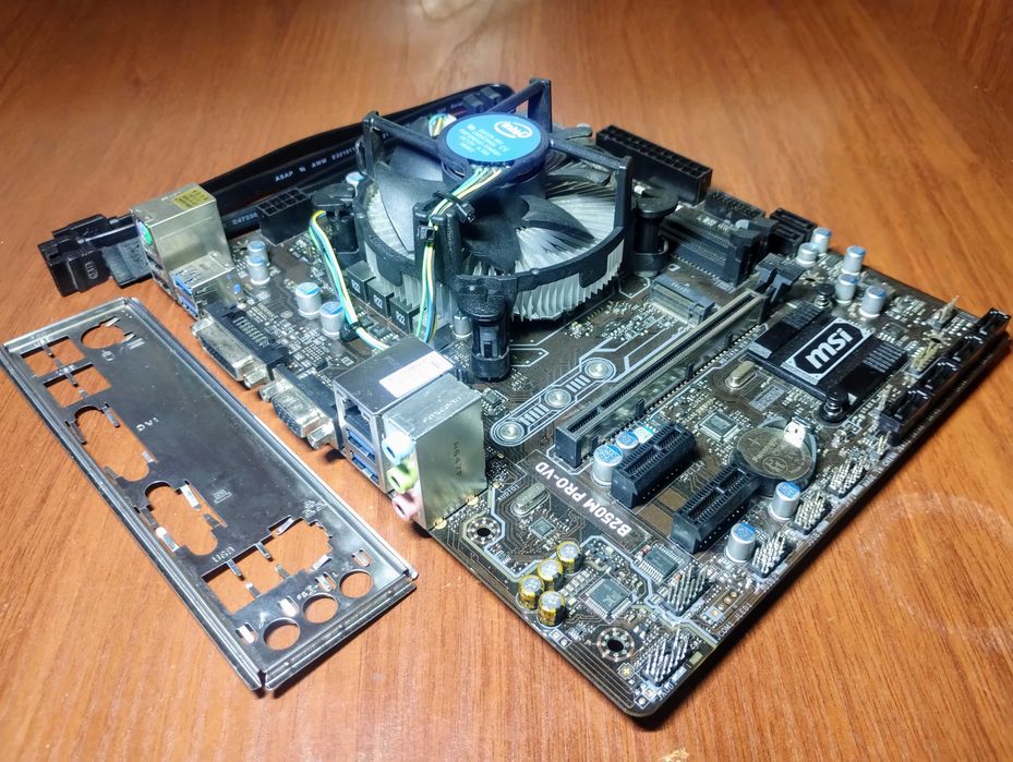 MSI B250M PRO-VD(сокет 1151v1) + Core i5-6500 3.2GHz + кулер