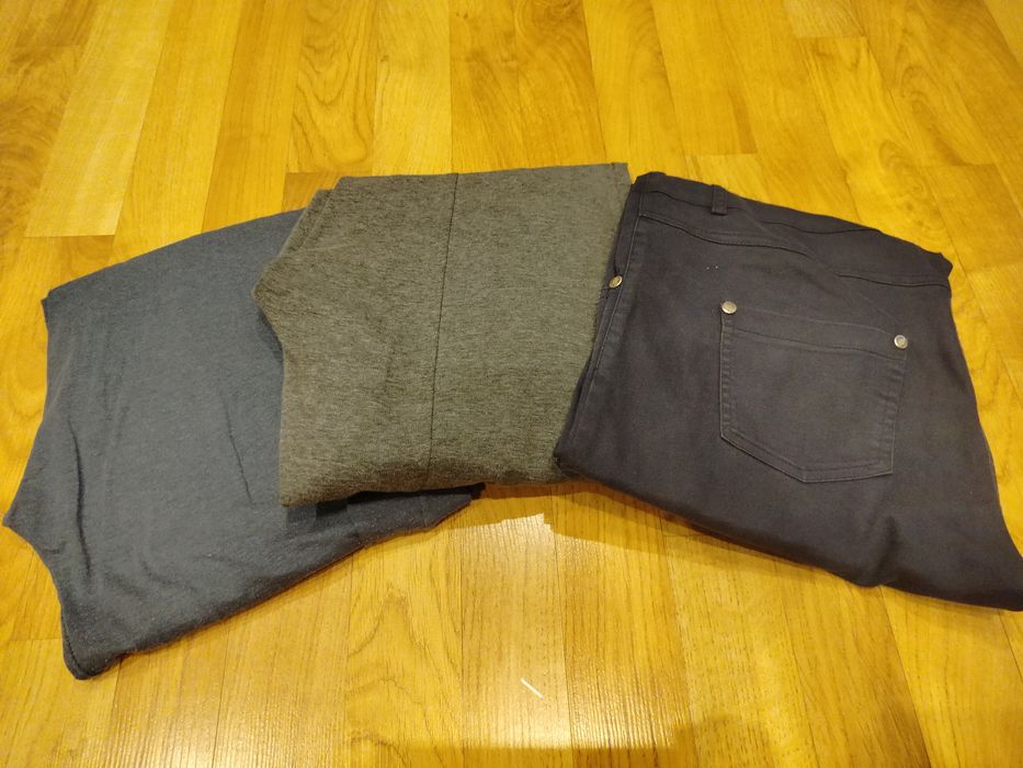 Paka ubrań ciążowych.