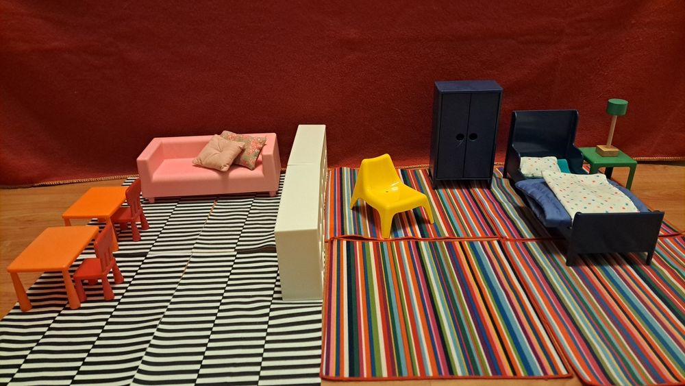 Mobília Ikea para casa de bonecas