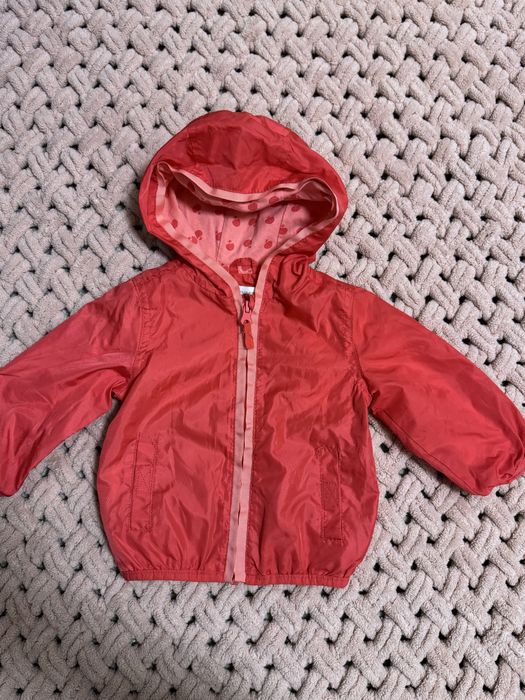 Продам вітровки на дівчинку!