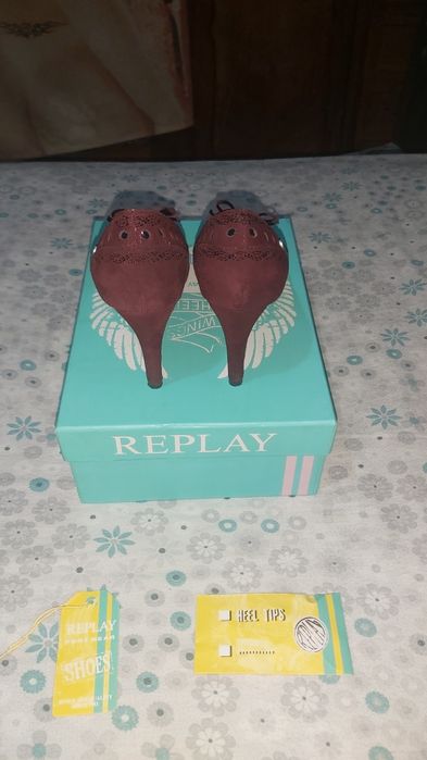 Sapatos da replay praticamente novos