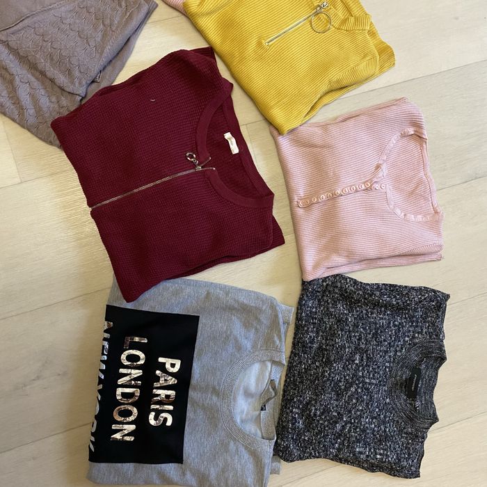 Віддаю безкоштовно кофтинки