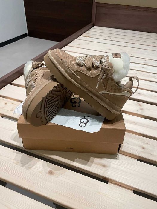 UGG Lowmel Sand R.39