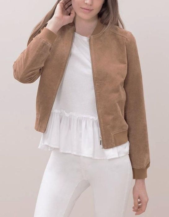 Курточка від Stradivarius