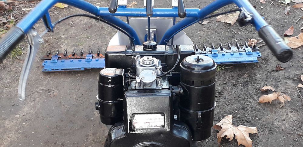 motoceifeira\gadanheira S.E.P. com motor lombardini a gasoleo.