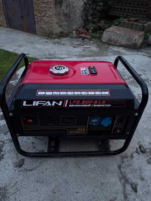 Бензиновий генератор Lifan 2.8 квт