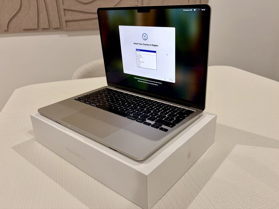 Macbook Air 13” M2 16gb ram