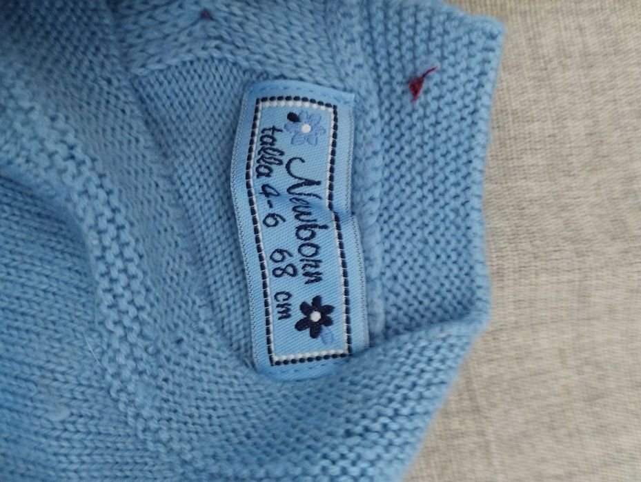 vestido de malha azul com flores bebé