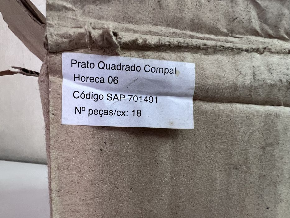 Pratos de sobremesa novos CAIXAS 18 unidades.